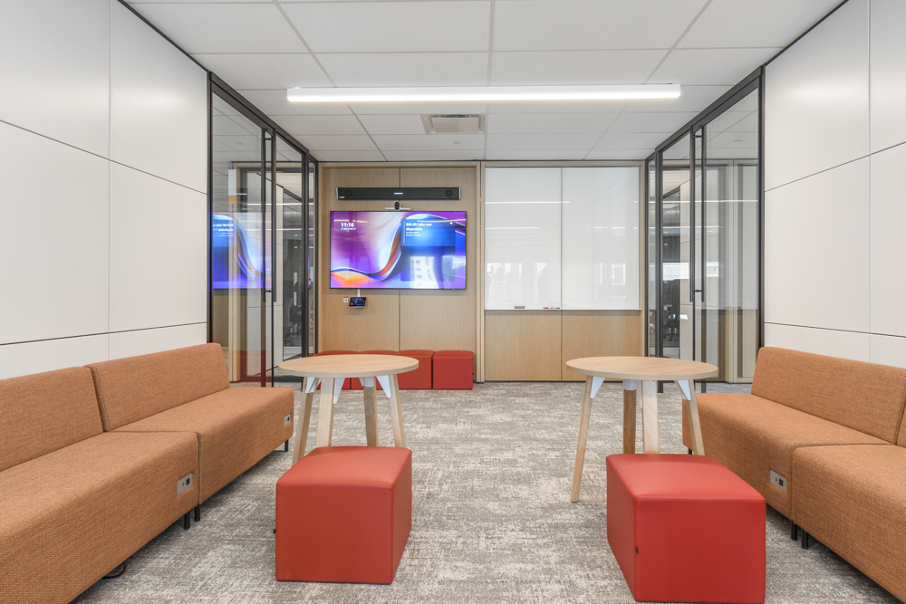 National Bank of Canada Case Study - Caucus